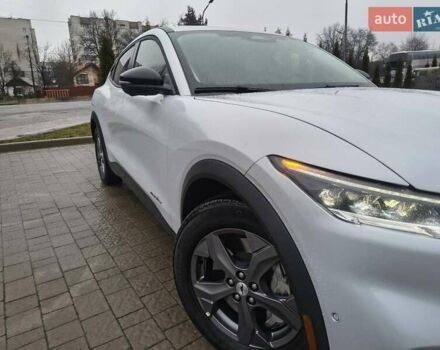 Серый Форд Mustang Mach-E, объемом двигателя 0 л и пробегом 16 тыс. км за 24100 $, фото 4 на Automoto.ua