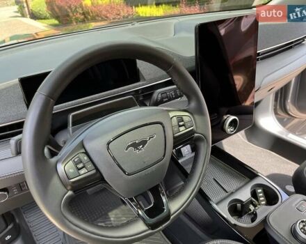 Серый Форд Mustang Mach-E, объемом двигателя 0 л и пробегом 28 тыс. км за 29999 $, фото 13 на Automoto.ua