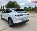 Серый Форд Mustang Mach-E, объемом двигателя 0 л и пробегом 6 тыс. км за 27999 $, фото 20 на Automoto.ua