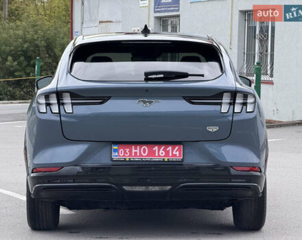 Серый Форд Mustang Mach-E, объемом двигателя 0 л и пробегом 15 тыс. км за 29999 $, фото 6 на Automoto.ua