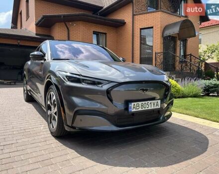 Серый Форд Mustang Mach-E, объемом двигателя 0 л и пробегом 28 тыс. км за 29999 $, фото 1 на Automoto.ua