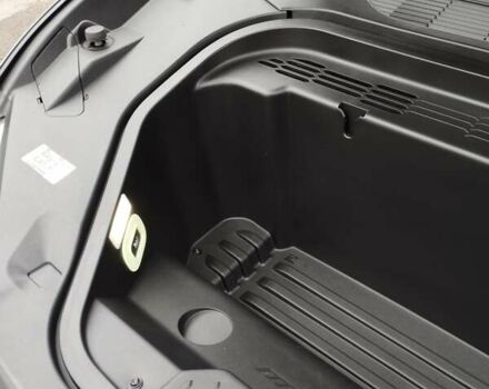 Серый Форд Mustang Mach-E, объемом двигателя 0 л и пробегом 29 тыс. км за 28500 $, фото 15 на Automoto.ua