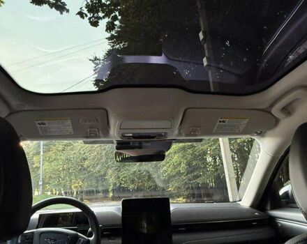 Серый Форд Mustang Mach-E, объемом двигателя 0 л и пробегом 45 тыс. км за 27000 $, фото 7 на Automoto.ua