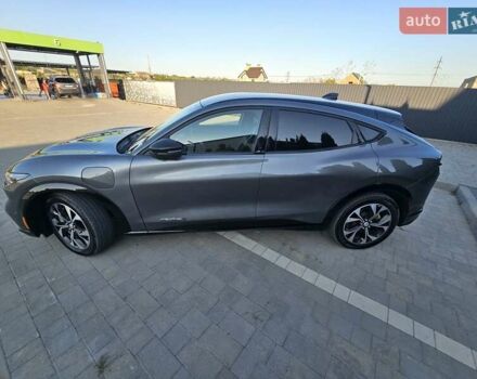 Серый Форд Mustang Mach-E, объемом двигателя 0 л и пробегом 12 тыс. км за 29500 $, фото 5 на Automoto.ua