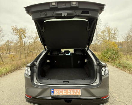 Серый Форд Mustang Mach-E, объемом двигателя 0 л и пробегом 30 тыс. км за 34300 $, фото 11 на Automoto.ua