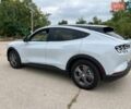Серый Форд Mustang Mach-E, объемом двигателя 0 л и пробегом 6 тыс. км за 27999 $, фото 19 на Automoto.ua