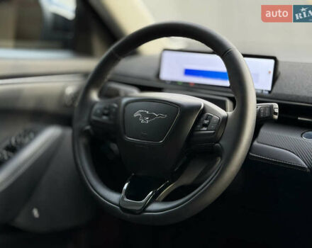 Серый Форд Mustang Mach-E, объемом двигателя 0 л и пробегом 13 тыс. км за 29000 $, фото 17 на Automoto.ua