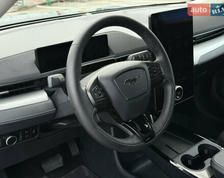 Серый Форд Mustang Mach-E, объемом двигателя 0 л и пробегом 15 тыс. км за 29999 $, фото 25 на Automoto.ua