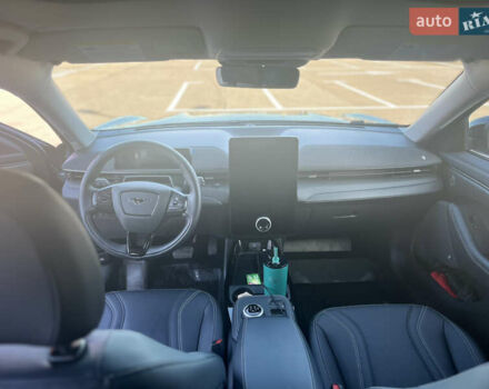 Серый Форд Mustang Mach-E, объемом двигателя 0 л и пробегом 45 тыс. км за 27000 $, фото 5 на Automoto.ua