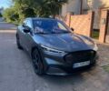 Серый Форд Mustang Mach-E, объемом двигателя 0 л и пробегом 48 тыс. км за 28800 $, фото 2 на Automoto.ua
