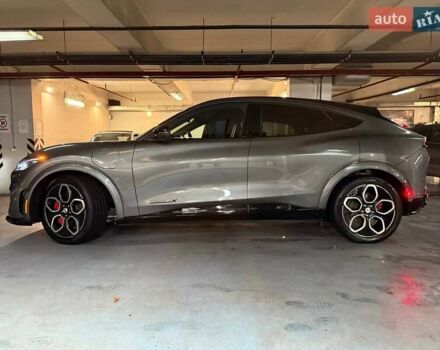 Серый Форд Mustang Mach-E, объемом двигателя 0 л и пробегом 41 тыс. км за 37000 $, фото 7 на Automoto.ua