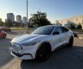 Серый Форд Mustang Mach-E, объемом двигателя 0 л и пробегом 8 тыс. км за 27800 $, фото 8 на Automoto.ua