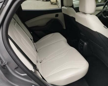 Серый Форд Mustang Mach-E, объемом двигателя 0 л и пробегом 29 тыс. км за 28500 $, фото 5 на Automoto.ua