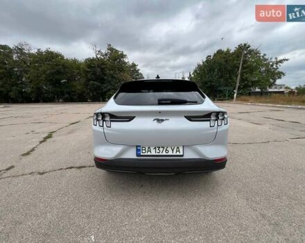 Серый Форд Mustang Mach-E, объемом двигателя 0 л и пробегом 6 тыс. км за 27999 $, фото 4 на Automoto.ua