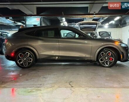 Серый Форд Mustang Mach-E, объемом двигателя 0 л и пробегом 41 тыс. км за 37000 $, фото 3 на Automoto.ua