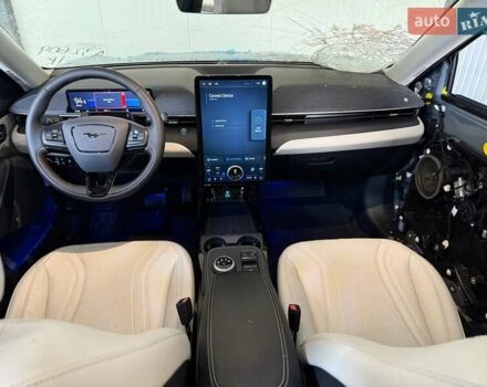 Сірий Форд Mustang Mach-E, об'ємом двигуна 0 л та пробігом 8 тис. км за 16000 $, фото 17 на Automoto.ua