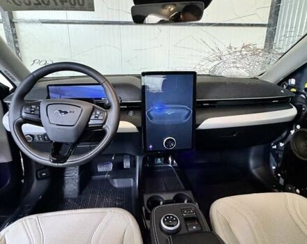 Серый Форд Mustang Mach-E, объемом двигателя 0 л и пробегом 8 тыс. км за 17000 $, фото 7 на Automoto.ua