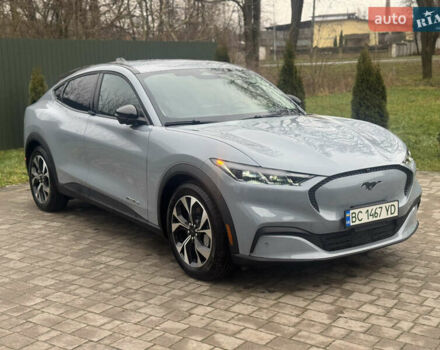 Серый Форд Mustang Mach-E, объемом двигателя 0 л и пробегом 5 тыс. км за 30000 $, фото 1 на Automoto.ua