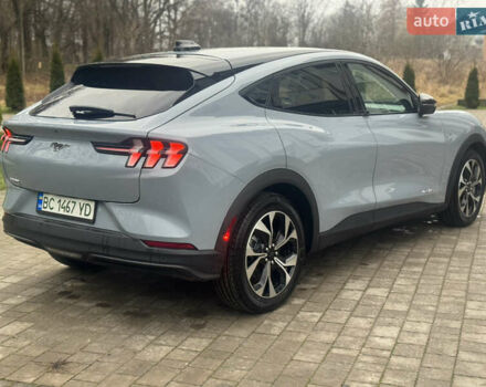 Серый Форд Mustang Mach-E, объемом двигателя 0 л и пробегом 5 тыс. км за 30000 $, фото 3 на Automoto.ua