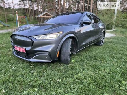 Серый Форд Mustang Mach-E, объемом двигателя 0 л и пробегом 46 тыс. км за 32500 $, фото 1 на Automoto.ua