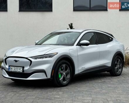 Серый Форд Mustang Mach-E, объемом двигателя 0 л и пробегом 60 тыс. км за 20800 $, фото 1 на Automoto.ua