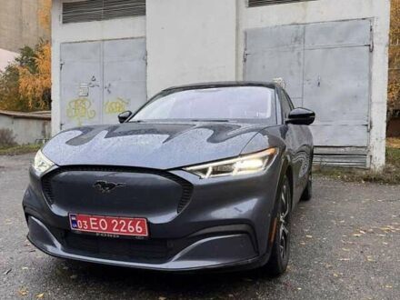 Серый Форд Mustang Mach-E, объемом двигателя 0 л и пробегом 30 тыс. км за 26000 $, фото 1 на Automoto.ua