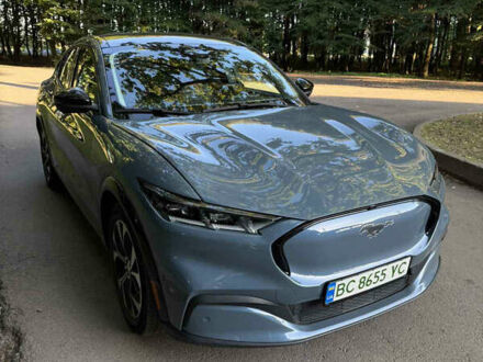 Серый Форд Mustang Mach-E, объемом двигателя 0 л и пробегом 44 тыс. км за 28500 $, фото 1 на Automoto.ua