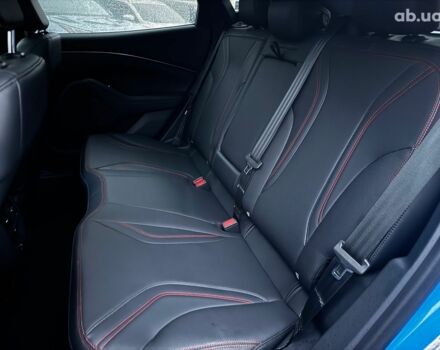 Синий Форд Mustang Mach-E, объемом двигателя 0 л и пробегом 15 тыс. км за 31890 $, фото 33 на Automoto.ua