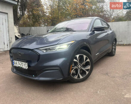 Синий Форд Mustang Mach-E, объемом двигателя 0 л и пробегом 50 тыс. км за 31500 $, фото 5 на Automoto.ua