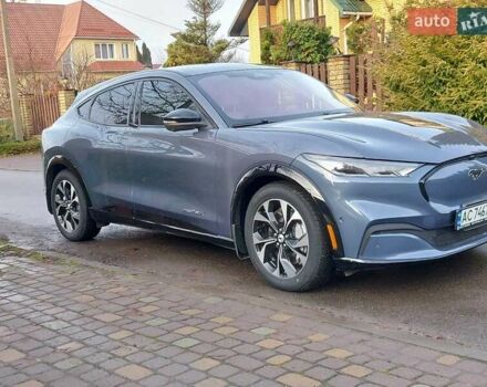 Синий Форд Mustang Mach-E, объемом двигателя 0 л и пробегом 107 тыс. км за 21600 $, фото 1 на Automoto.ua