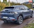 Синий Форд Mustang Mach-E, объемом двигателя 0 л и пробегом 107 тыс. км за 21600 $, фото 5 на Automoto.ua