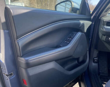 Синий Форд Mustang Mach-E, объемом двигателя 0 л и пробегом 102 тыс. км за 22900 $, фото 19 на Automoto.ua