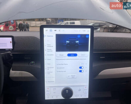 Синий Форд Mustang Mach-E, объемом двигателя 0 л и пробегом 50 тыс. км за 31500 $, фото 37 на Automoto.ua