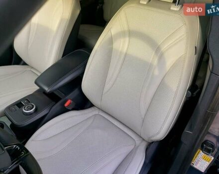 Синий Форд Mustang Mach-E, объемом двигателя 0 л и пробегом 107 тыс. км за 21600 $, фото 15 на Automoto.ua