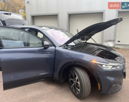 Синий Форд Mustang Mach-E, объемом двигателя 0 л и пробегом 50 тыс. км за 31500 $, фото 22 на Automoto.ua