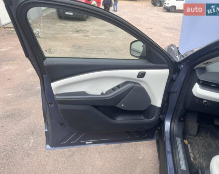 Синий Форд Mustang Mach-E, объемом двигателя 0 л и пробегом 50 тыс. км за 31500 $, фото 31 на Automoto.ua