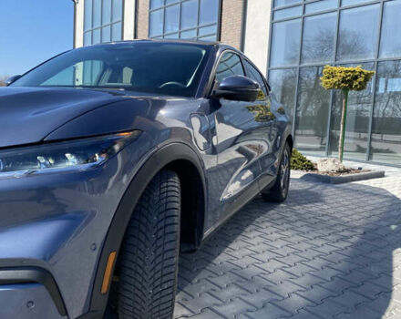 Синий Форд Mustang Mach-E, объемом двигателя 0 л и пробегом 102 тыс. км за 22900 $, фото 2 на Automoto.ua