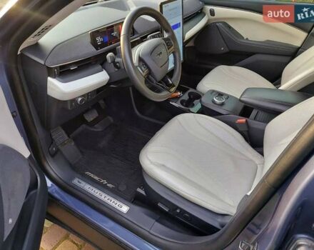 Синий Форд Mustang Mach-E, объемом двигателя 0 л и пробегом 107 тыс. км за 21600 $, фото 12 на Automoto.ua