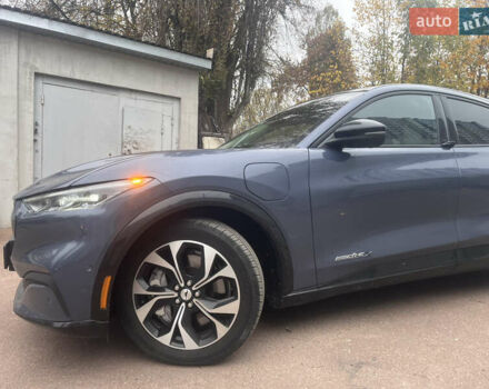 Синий Форд Mustang Mach-E, объемом двигателя 0 л и пробегом 50 тыс. км за 31500 $, фото 4 на Automoto.ua