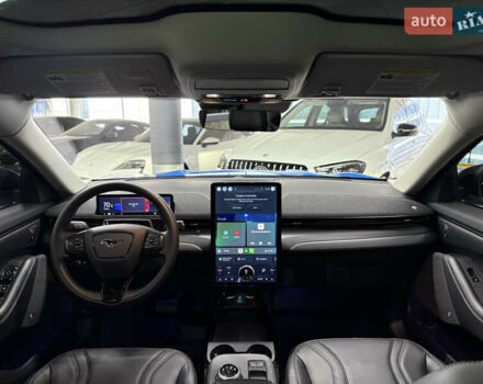 Синий Форд Mustang Mach-E, объемом двигателя 0 л и пробегом 12 тыс. км за 29500 $, фото 22 на Automoto.ua