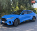 Синий Форд Mustang Mach-E, объемом двигателя 0 л и пробегом 50 тыс. км за 32700 $, фото 3 на Automoto.ua