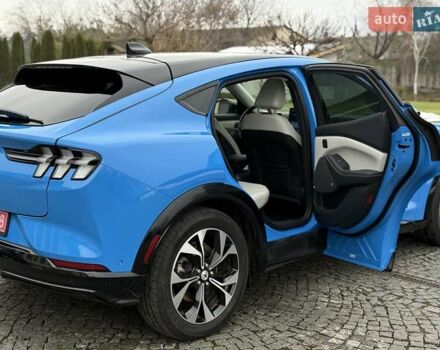 Синий Форд Mustang Mach-E, объемом двигателя 0 л и пробегом 37 тыс. км за 25200 $, фото 86 на Automoto.ua