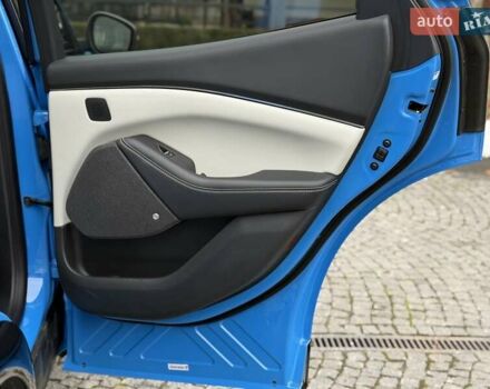 Синий Форд Mustang Mach-E, объемом двигателя 0 л и пробегом 37 тыс. км за 25200 $, фото 85 на Automoto.ua