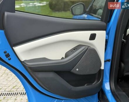 Синий Форд Mustang Mach-E, объемом двигателя 0 л и пробегом 37 тыс. км за 25200 $, фото 79 на Automoto.ua