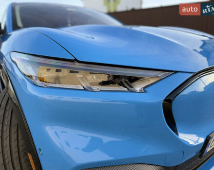 Синий Форд Mustang Mach-E, объемом двигателя 0 л и пробегом 30 тыс. км за 28500 $, фото 16 на Automoto.ua