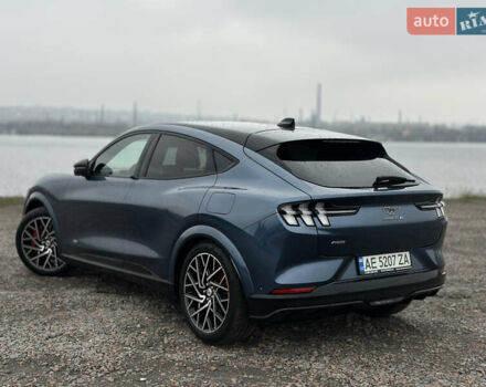 Синий Форд Mustang Mach-E, объемом двигателя 0 л и пробегом 8 тыс. км за 34950 $, фото 5 на Automoto.ua
