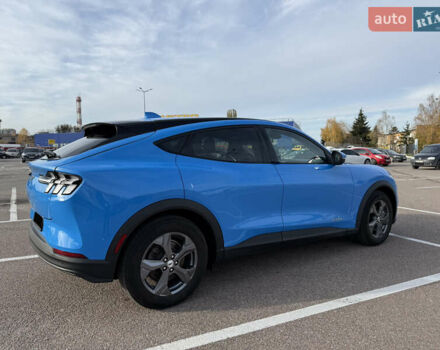 Синий Форд Mustang Mach-E, объемом двигателя 0 л и пробегом 27 тыс. км за 24900 $, фото 3 на Automoto.ua