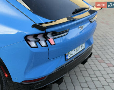 Синий Форд Mustang Mach-E, объемом двигателя 0 л и пробегом 30 тыс. км за 28500 $, фото 6 на Automoto.ua