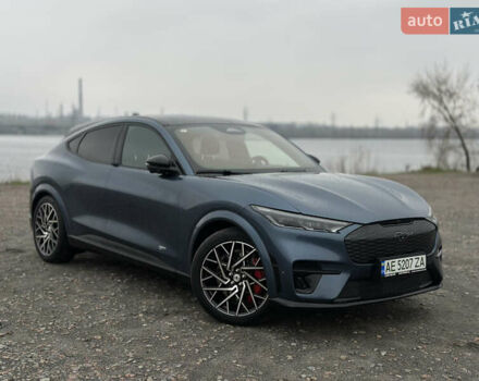 Синий Форд Mustang Mach-E, объемом двигателя 0 л и пробегом 8 тыс. км за 34950 $, фото 2 на Automoto.ua