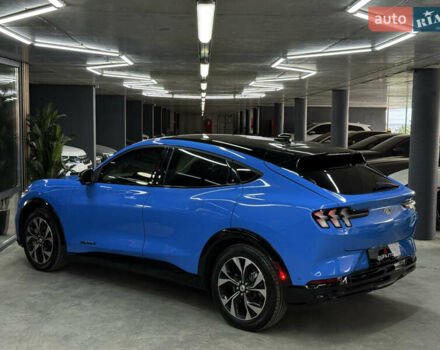 Синий Форд Mustang Mach-E, объемом двигателя 0 л и пробегом 12 тыс. км за 29500 $, фото 8 на Automoto.ua